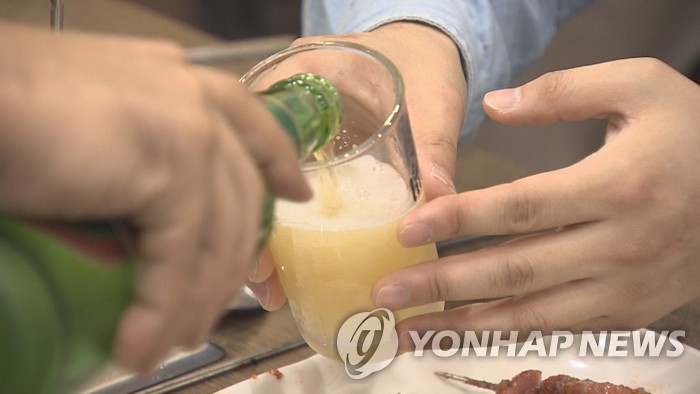 "주변 지지가 우울증 환자의 금주 결심에 효과적…최대 1.7배"
