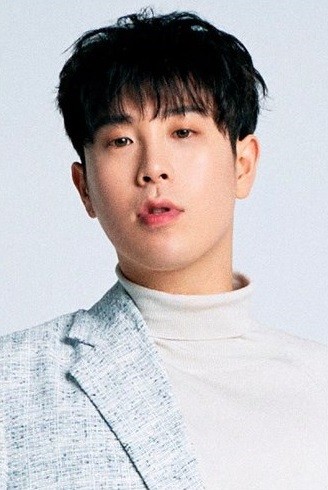피오 (표지훈)