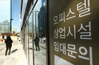 [서미숙의 집수다] 10월부터 주거로 쓰면 이행강제금…'생숙 대란' 코앞