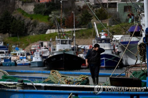 [우크라 침공] 흑해서 또 기뢰 발견…두려움 떠는 터키 어부들