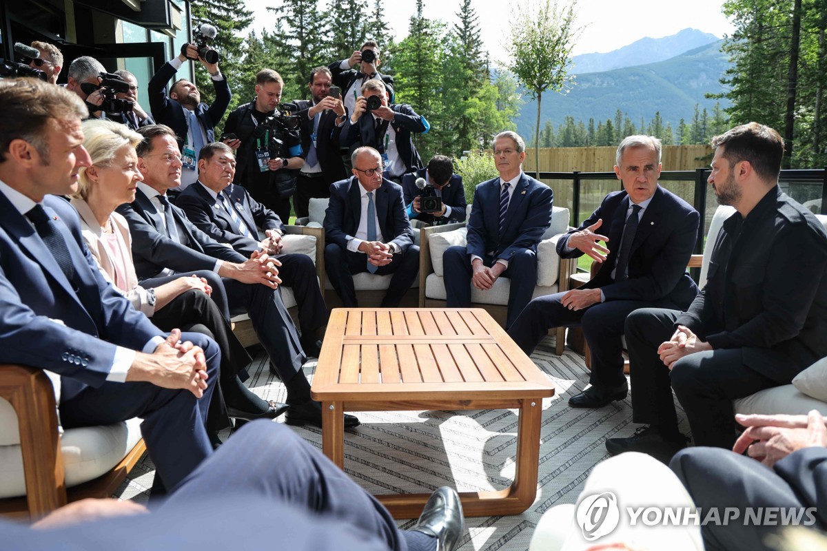 트럼프 조기 퇴장한 G7 정상회의 