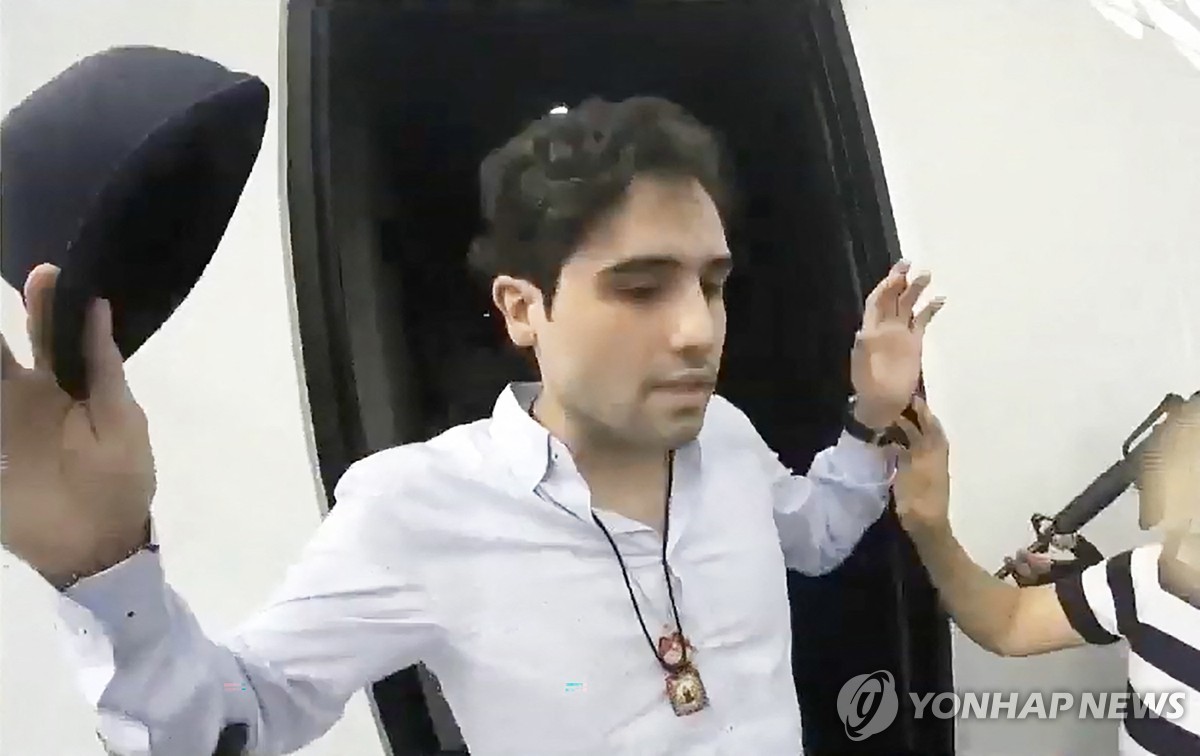 美에 신병인도된 멕시코 카르텔 거물 "유죄 인정하고 수…