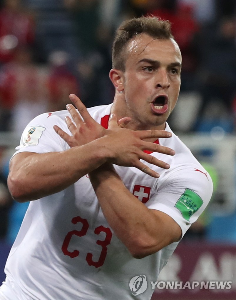 2018년 러시아 월드컵 세르비아전서 골을 넣고 세리머니 하는 샤키리. 