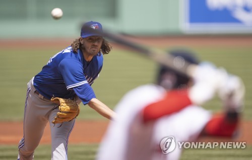 보스턴 타선 상대로 역투하는 MLB 토론토 2선발 가우스먼 