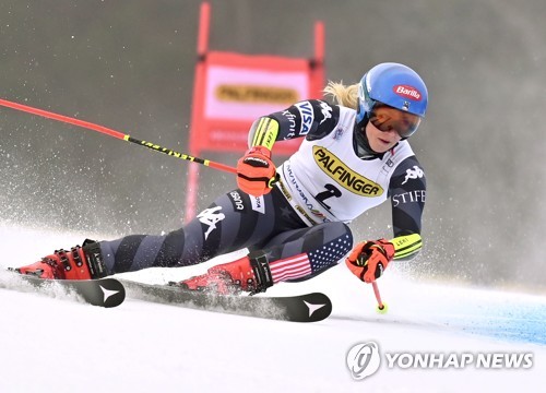 시프린, 월드컵 스키 여자 대회전 6위…6연승 달성 실패