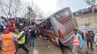 방글라데시서 버스 추락…19명 사망하고 25명 다쳐