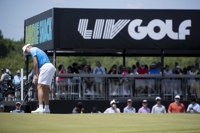 PGA 투어-LIV 골프 전격 합병…거액 챙긴 LIV 선수들이 '승자'