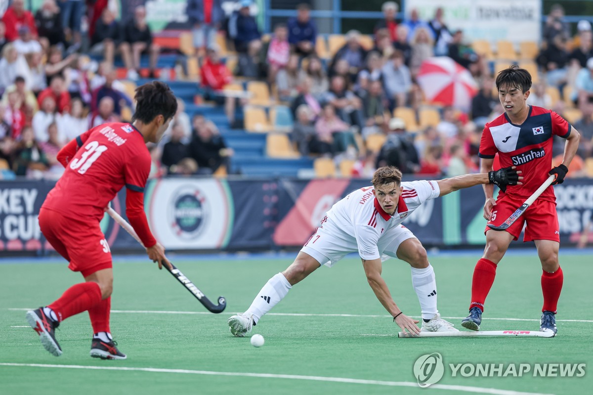 한국과 폴란드의 조별리그 1차전 경기 모습.