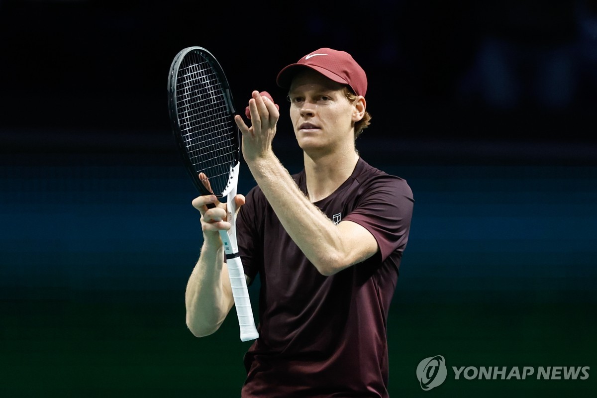 신네르, 세계랭킹 1위 탈환까지 2승 남아…파리 대회 셸턴 완파