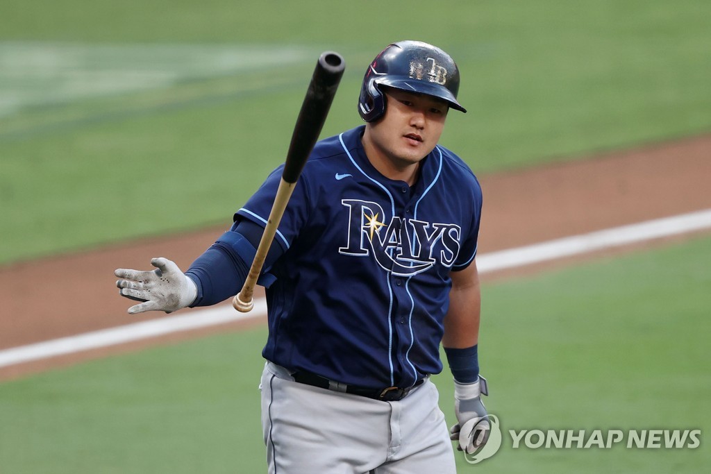 In this Getty Images file photo from Oct. 15, 2020, Choi Ji-man of the Tampa Bay Rays tosses his bat after hitting a solo home run against the Houston Astros during the top of the eighth inning of Game 5 of the American League Championship Series at Petco Park in San Diego. (Yonhap)