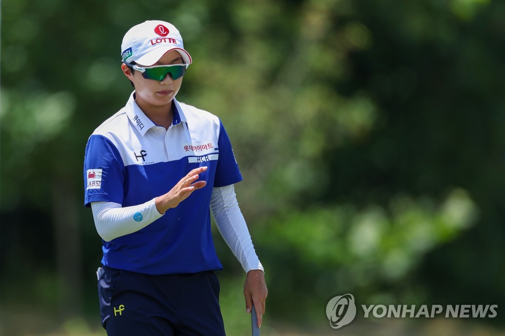 In this Getty Images file photo from June 25, 2022, Kim Hyo-joo of South Korea prepares to putt on the sixth green during the third round of the KPMG Women's PGA Championship at the Congressional Country Club's Blue Course in Bethesda, Maryland. (Yonhap)