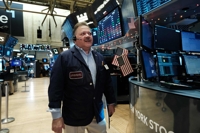 NYSE 입회장에 트레이더의 모습