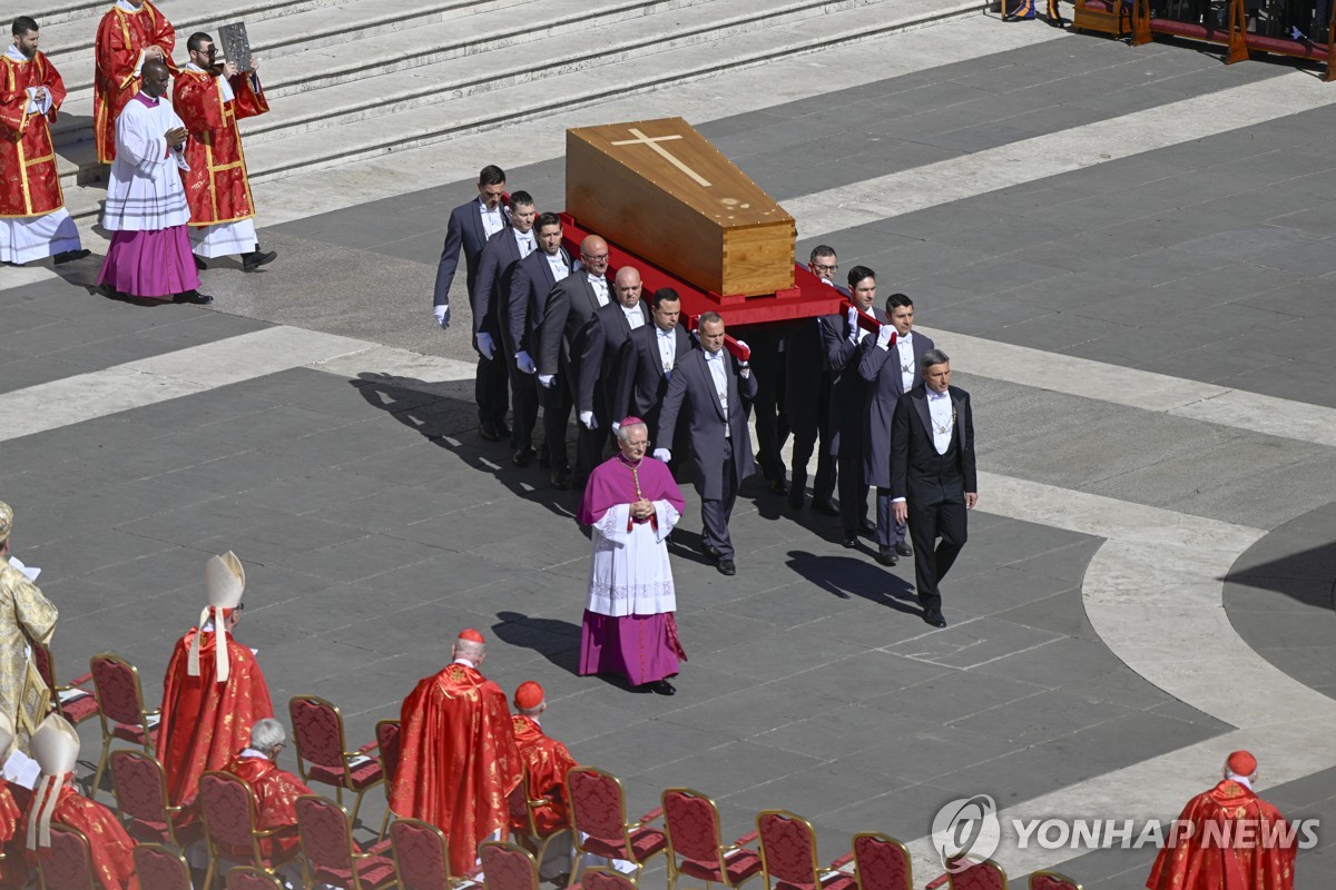 교황 장례식에 트럼프 대통령 참석