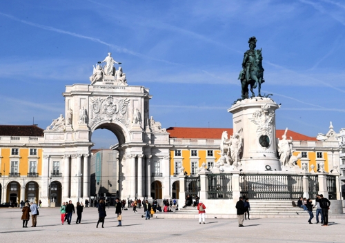 Los viajeros surcoreanos muestran mayor interés en Portugal y Hungría