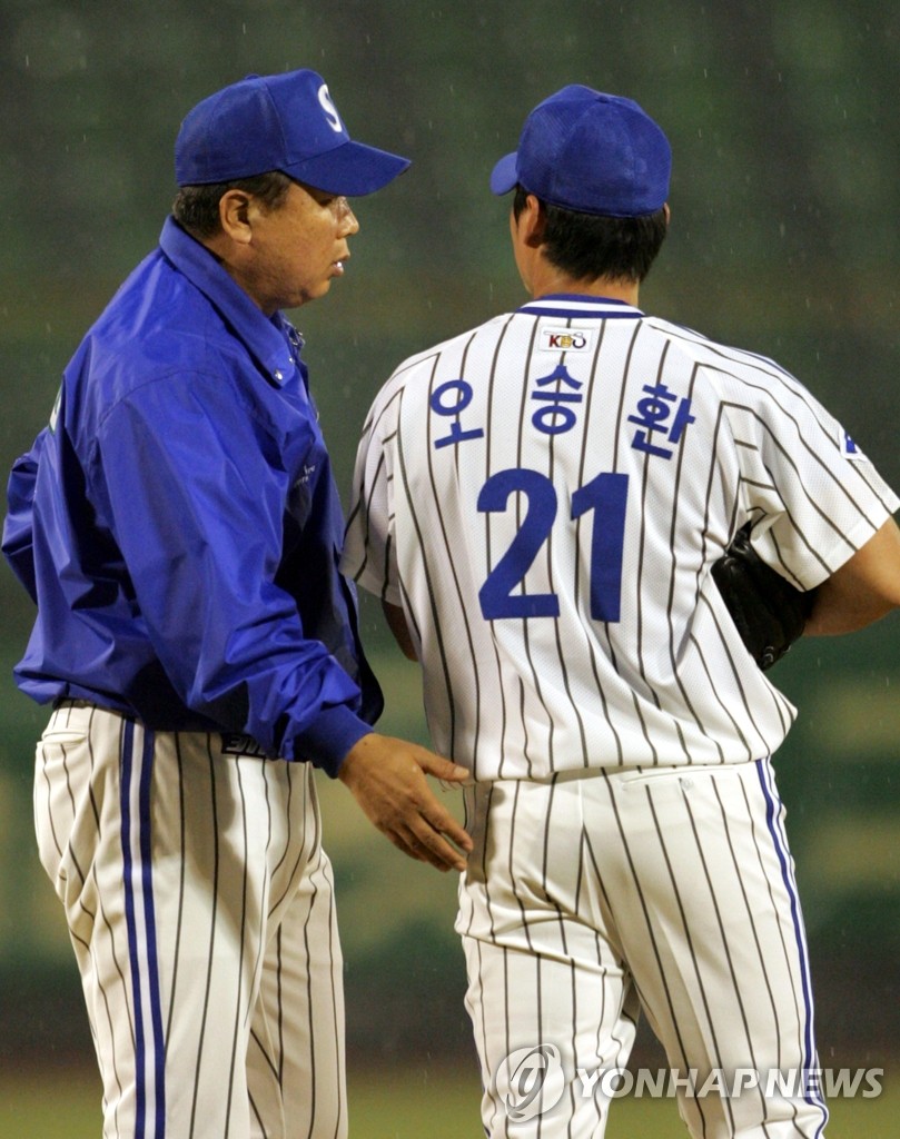 선동열 전 감독(왼쪽)과 오승환