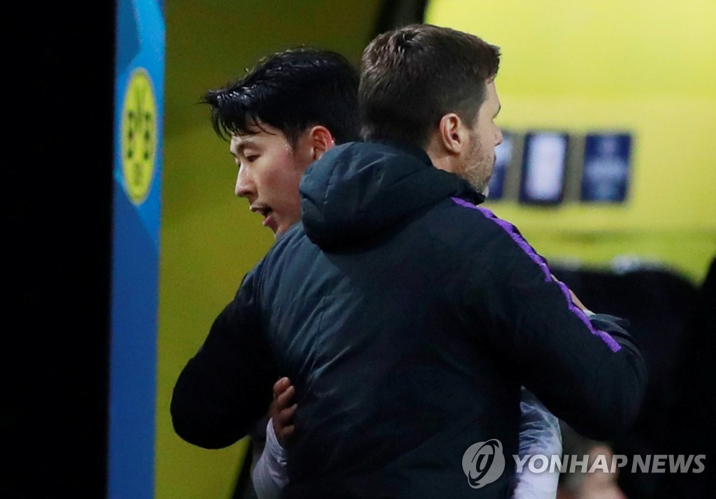 손흥민과 포체티노 감독