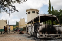 교도소 공격에 대통령 경호차까지 피습…불안한 나이지리아