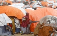 소말리아인 굶어 죽는데 '기근' 선포는 '미적미적'