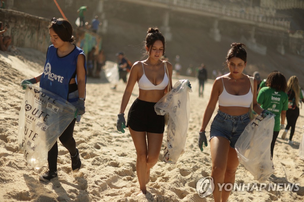 OCEAN-DAY/BRAZIL-HUG