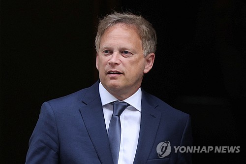 英 새 국방장관 "우크라 계속 지원"…30대 인도계 여성 입각(종합)