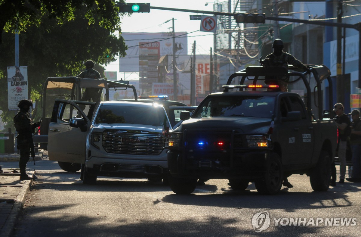 시날로아 지역 순찰하는 군 장병