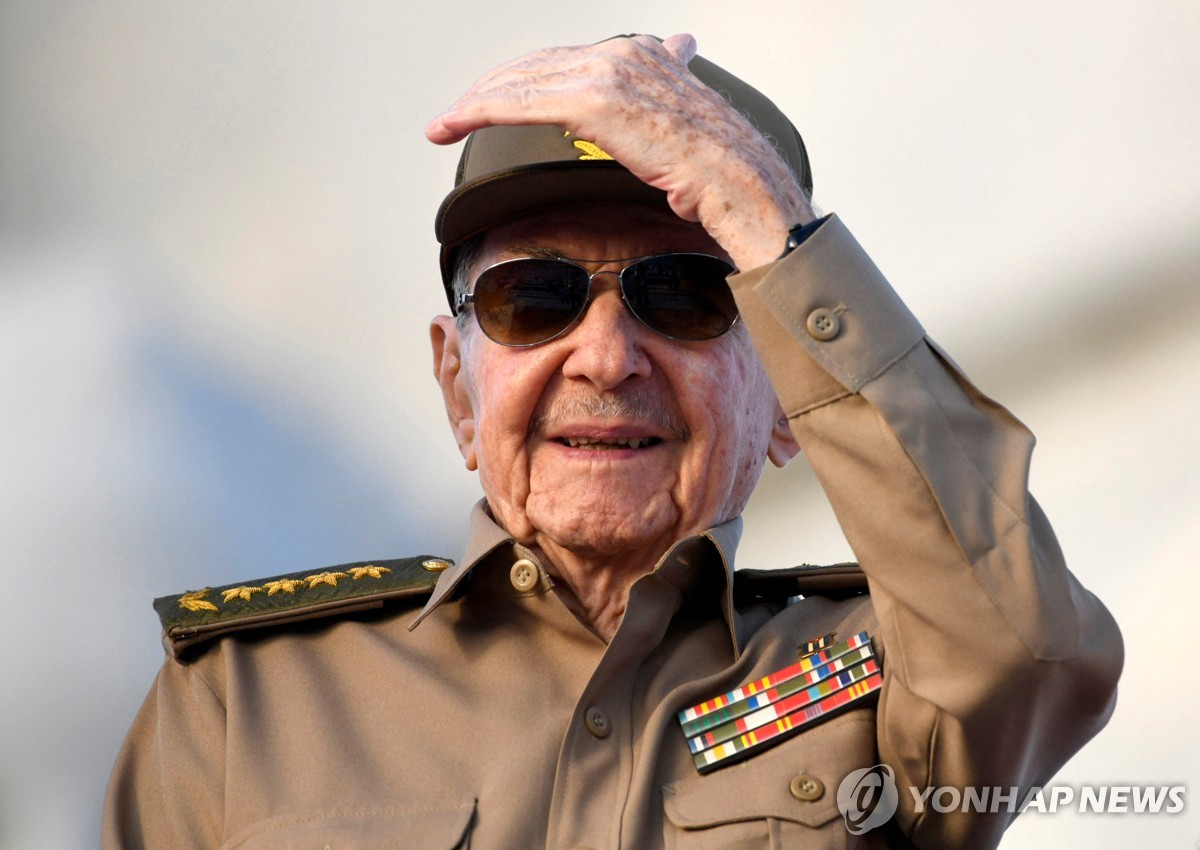 노동절 행진 참석한 라울 카스트로 전 쿠바 공산당 총서기