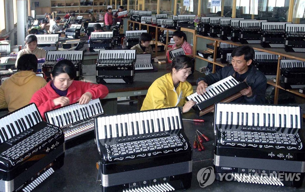 Accordion factory in N. Korea Yonhap News Agency