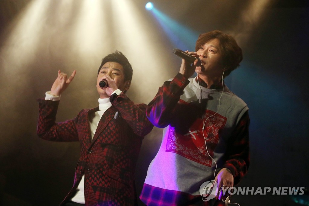 S. Korean rock band YB and singer Bobby Kim Yonhap News Agency