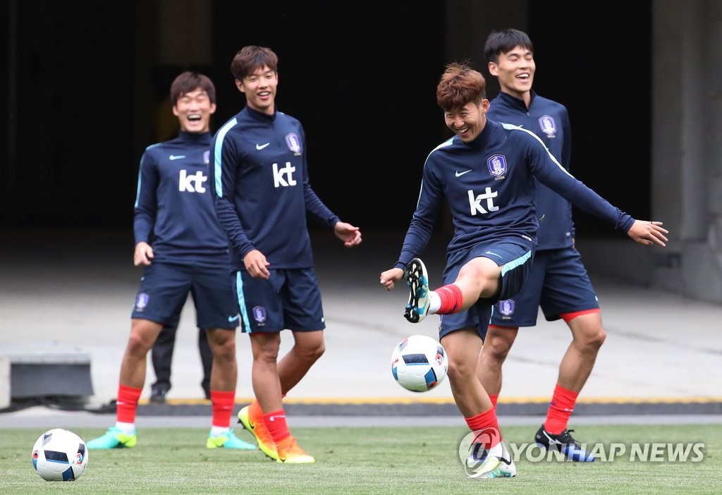 '체코전에서 자존심 회복하자' …축구 국가대표팀 공개훈련 | 연합뉴스 '체코전에서 자존심 회복하자' …축구 국가대표팀 공개훈련 | 연합뉴스