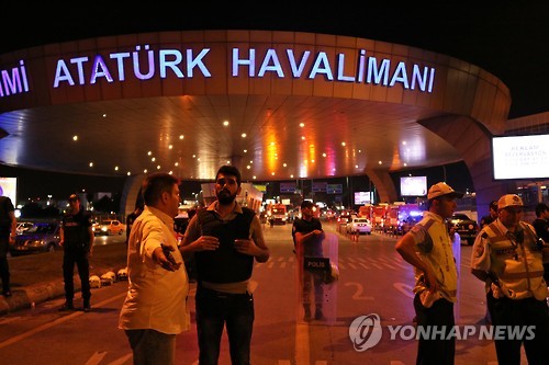 "45명 숨진 이스탄불공항 테러 가담자 6명에 종신형"