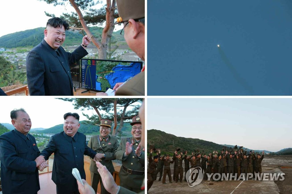 2017년 5월 화성-12형 발사 후 북한 매체 공개 보도 사진