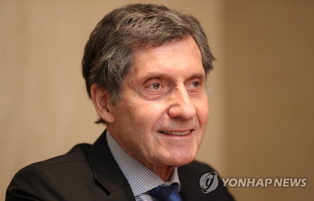 This file photo shows Joseph R. DeTrani, former U.S. deputy negotiator to the six party talks on North Korea's nuclear weapons, during an interview with Yonhap News Agency at a Seoul hotel on June 22, 2018. He also served as the president of the Intelligence and National Security Alliance. (Yonhap)