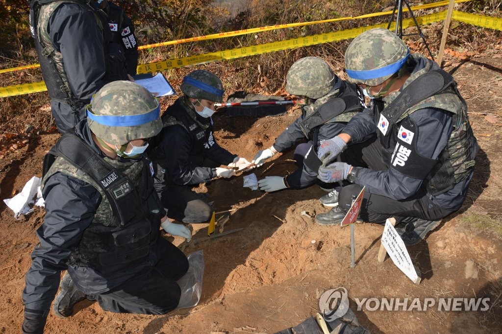 Ministry holds ceremony enshrining 365 sets of S. Korean troop remains