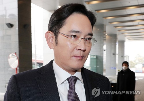 Samsung vice chairman meets execs of Japanese mobile carriers