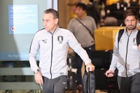 Nat'l football coach to return to S. Korea next week after checking players in Europe