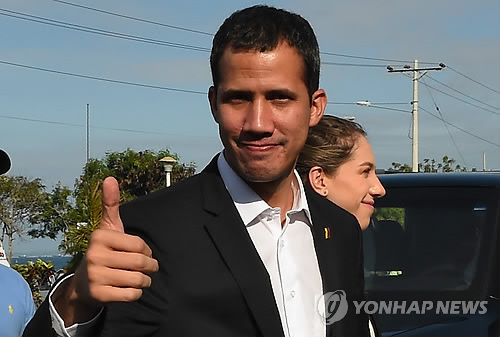 과이도 "유럽, 마두로 정권 대상 금융제재 강화해야"