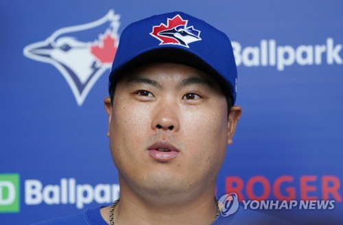 Blue Jays' Ryu Hyun-jin strikes out 7 in simulated game