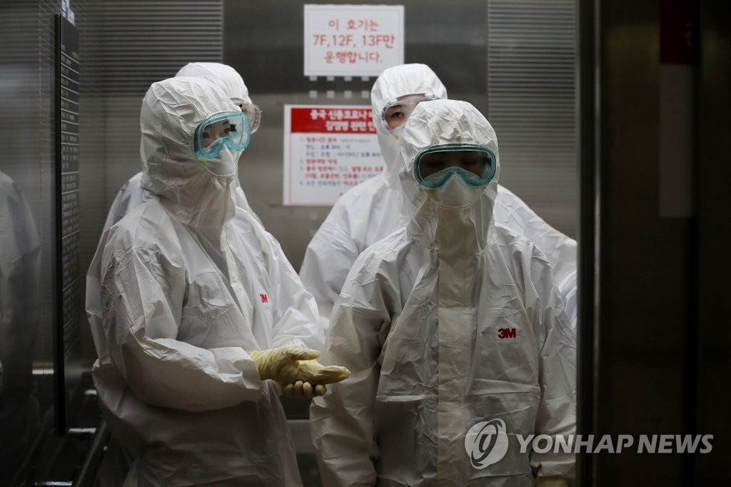 韓国の新型コロナ感染者７３８２人　１日増加幅２００人台に縮小