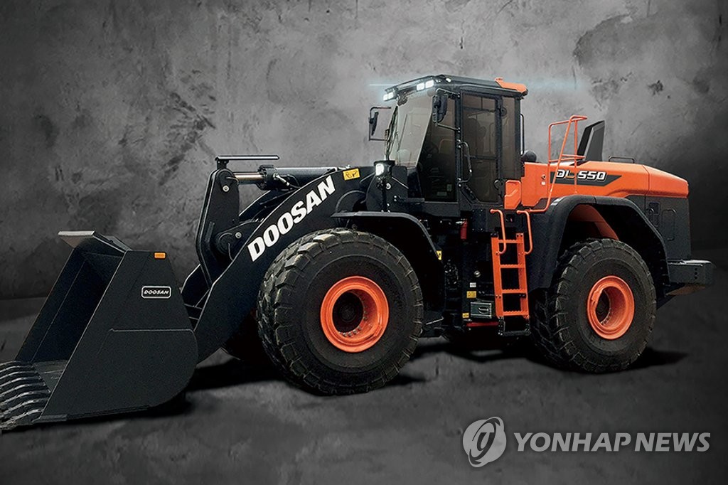 This file photo provided by Doosan Infracore Co. shows the DL-7, a next-generation wheel loader. (PHOTO NOT FOR SALE)(Yonhap)