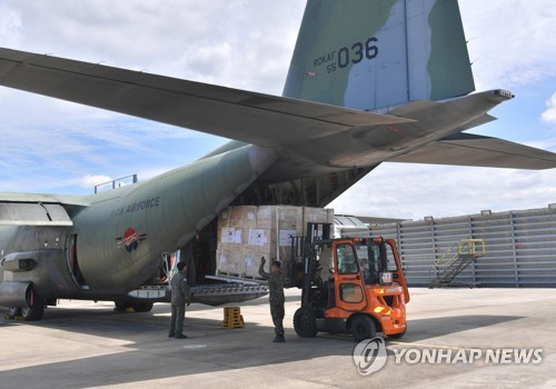 정부, 필리핀·동티모르에 마스크 긴급지원…공군 수송기 투입