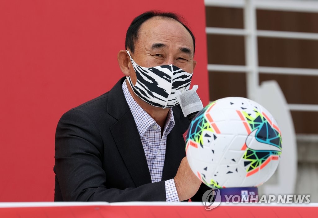 Kim Hak-bum, head coach of the South Korean men's under-23 national football team, speaks at a press conference for exhibition matches against the senior national team at Goyang Stadium in Goyang, Gyeonggi Province, on Sept. 28, 2020. (Yonhap)