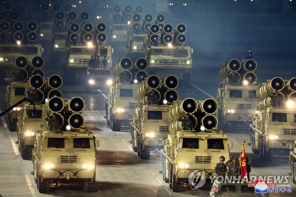 北朝鮮が公開の超大型ロケット砲　攻撃時は「即時対応可能」＝韓国軍