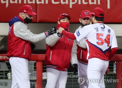 When Chan Ho Park pitched in the KBO, batters bowed before him