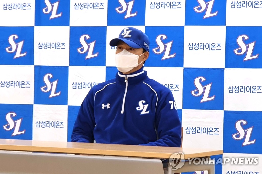 인터뷰하는 허삼영 삼성 감독