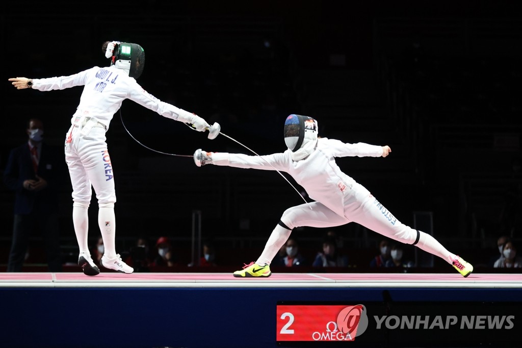 (الأولمبياد) الفريق الكوري الجنوبي للمبارزة بالسيف للسيدات يفوز بالميدالية الفضية - 1