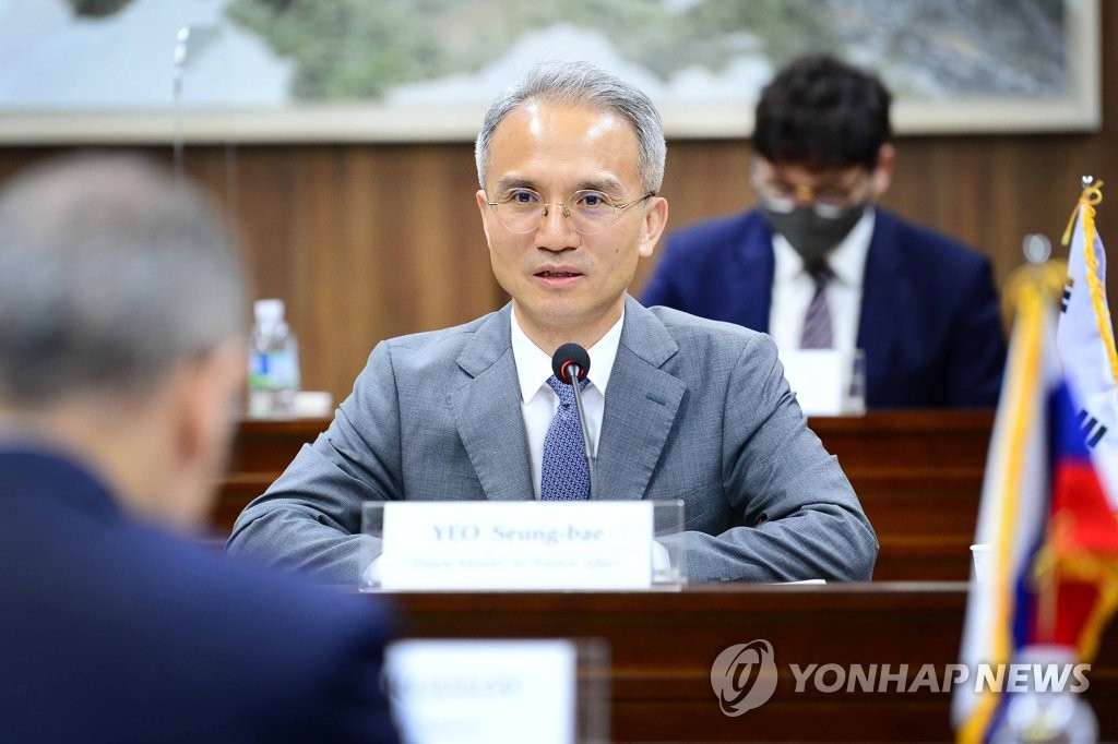 En la imagen de archivo, proporcionada por el Ministerio de Asuntos Exteriores, se muestra al viceministro para asuntos políticos de la Cancillería, Yeo Seung-bae.