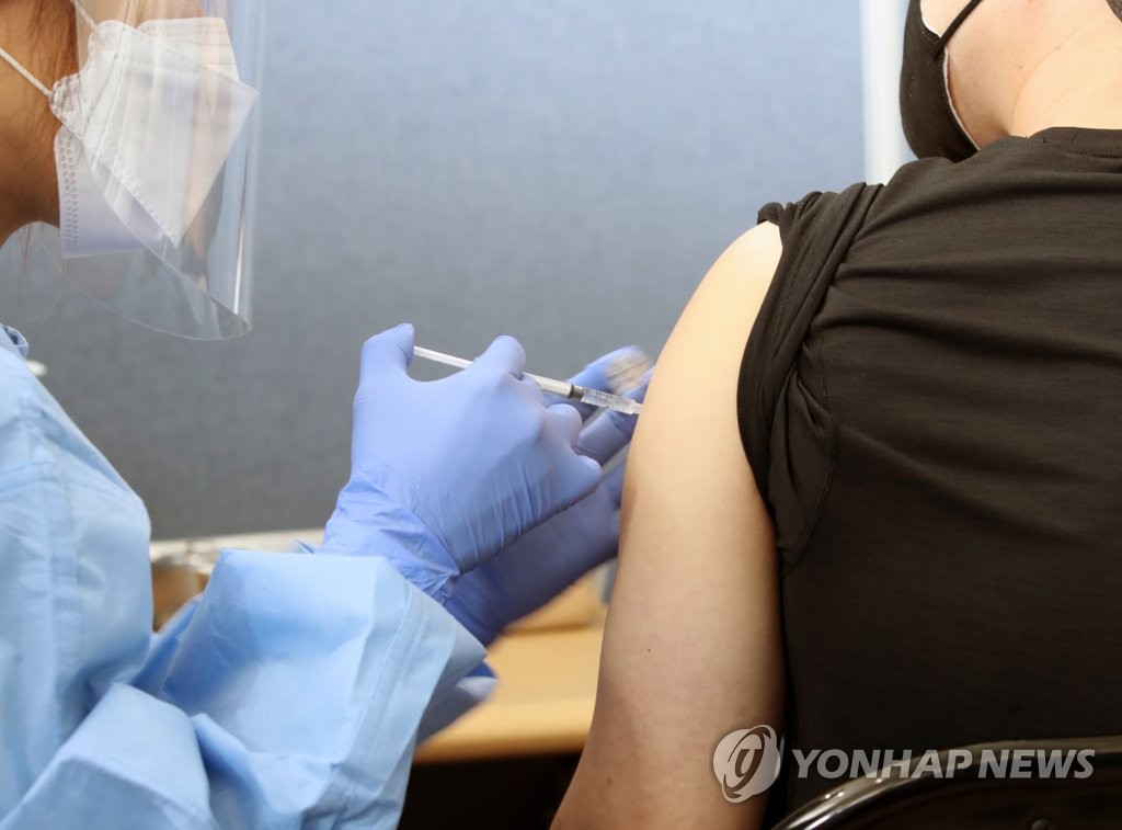 ワクチン接種完了率が５割超え　１回接種は７６．６％＝韓国