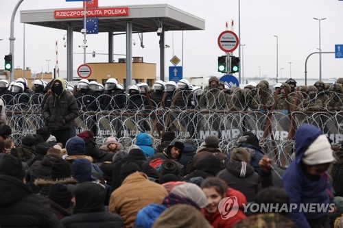 EU, 난민 밀입국 도운 업체 제재키로…벨라루스 사태 대응