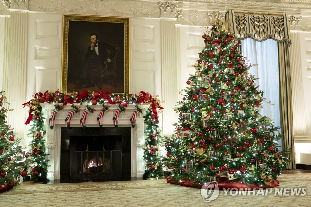 미 백악관에 설치된 크리스마스 트리