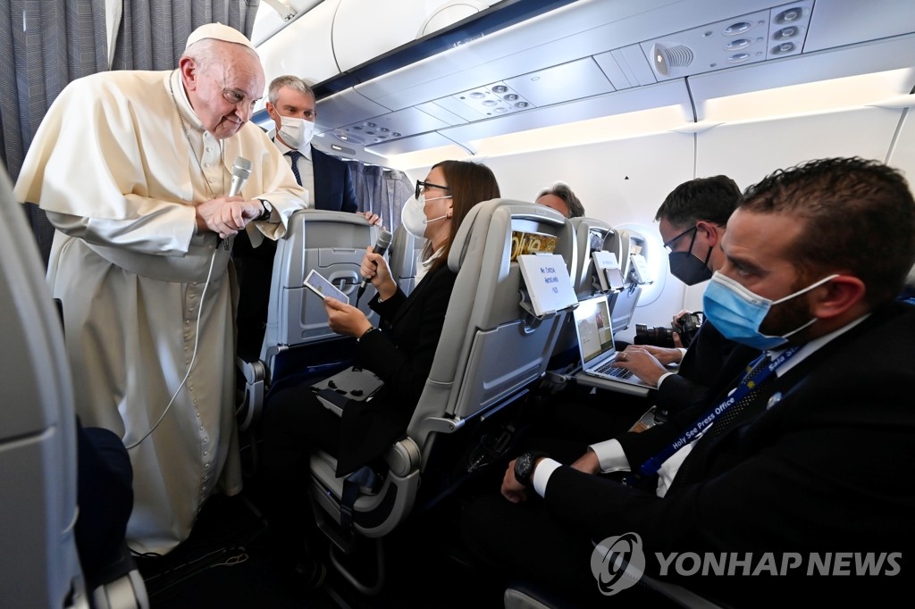 러시아 방문 시사한 교황…"정교회 지도자 만나겠다"
